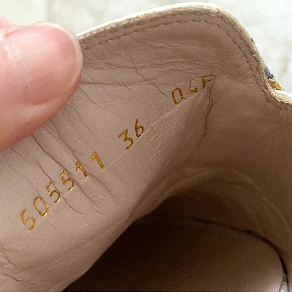 $990 Gucci Made in Italy Calfskin Stamp Allover Rose Princetown Mules Size 6 - Picture 9 of 11